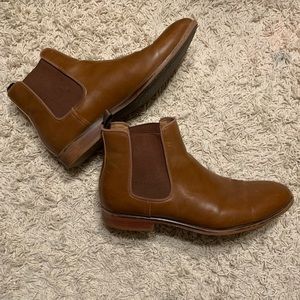 Slip on Chelsea boots